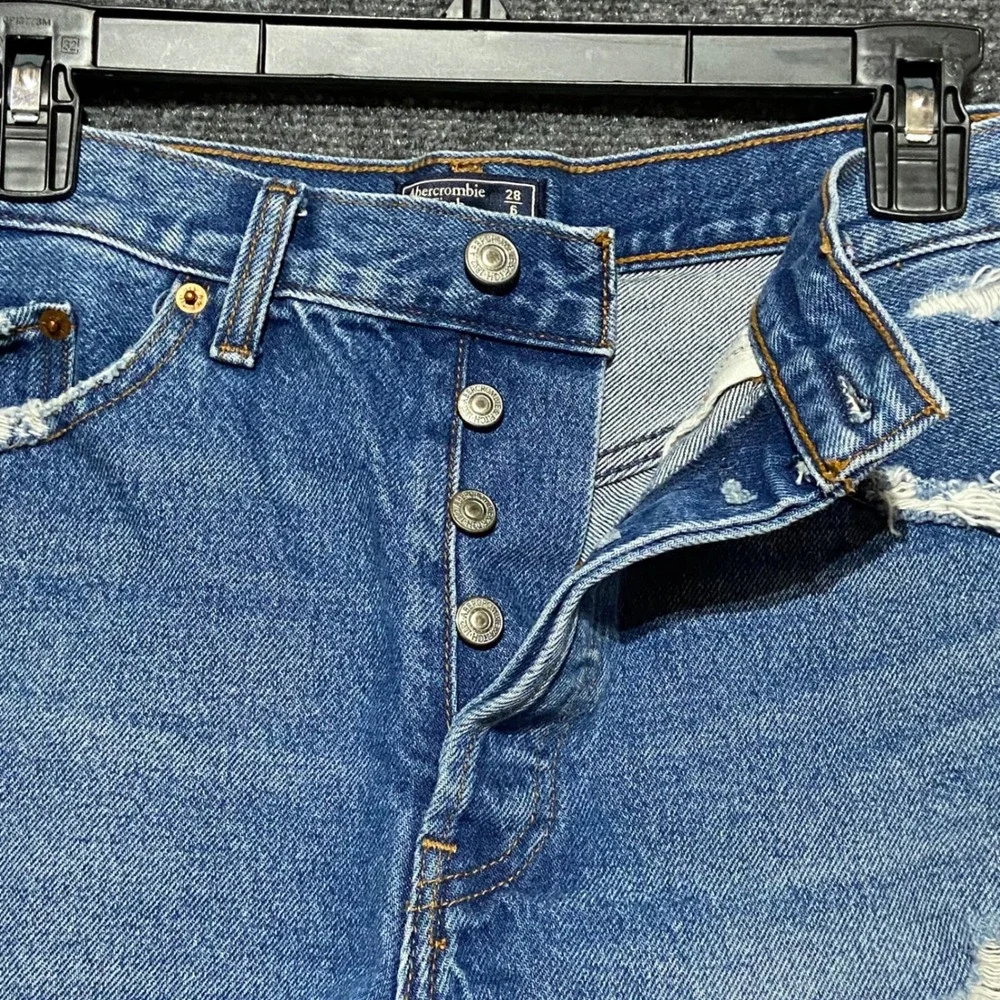 Abercrombie & Fitch High Rise Distressed 4